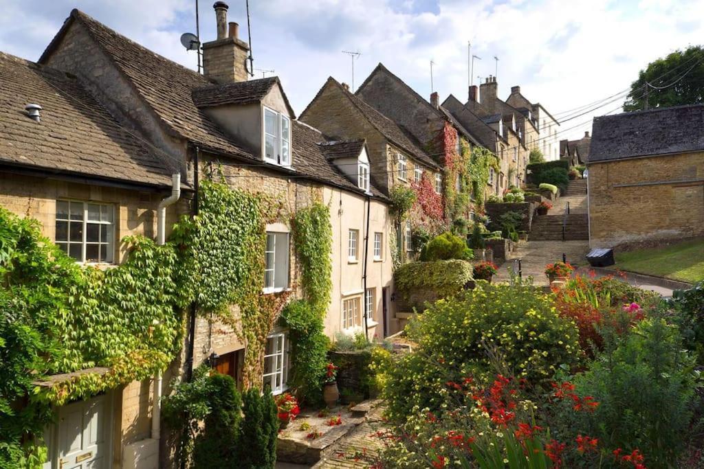 Cotswold Manor House - Country House Retreat With Hot Tub, Ideal For Large Groups Petty France Luaran gambar