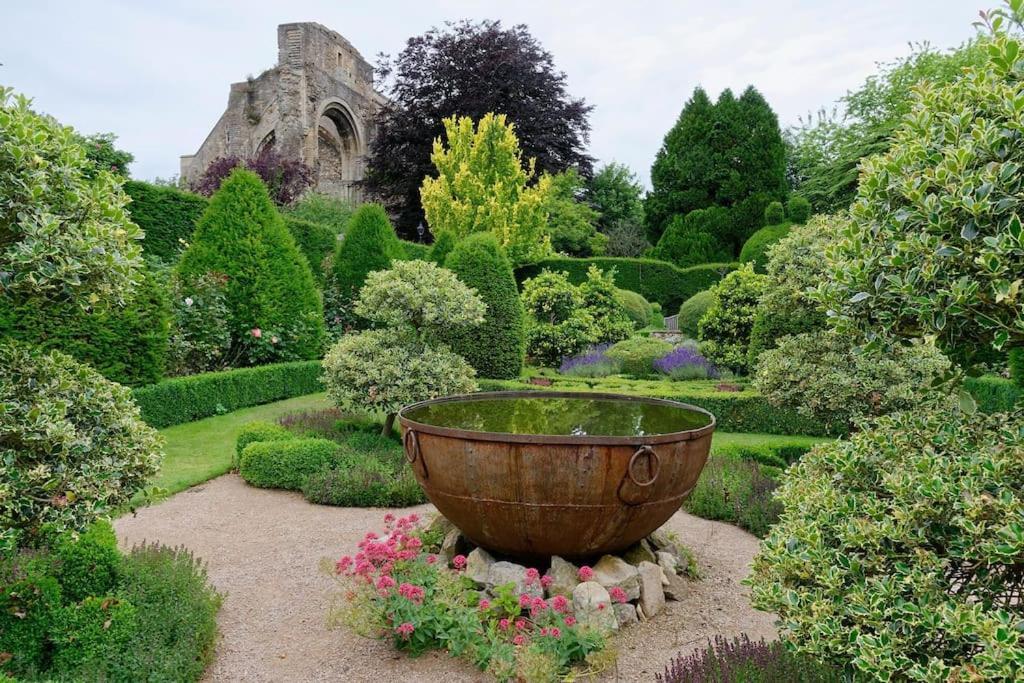 Cotswold Manor House - Country House Retreat With Hot Tub, Ideal For Large Groups Petty France Luaran gambar