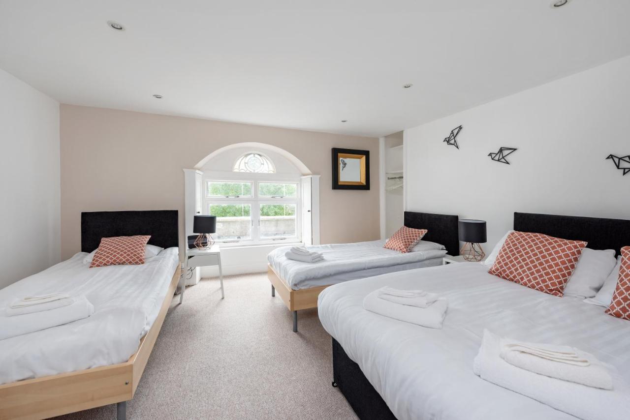 Cotswold Manor House - Country House Retreat With Hot Tub, Ideal For Large Groups Petty France Luaran gambar