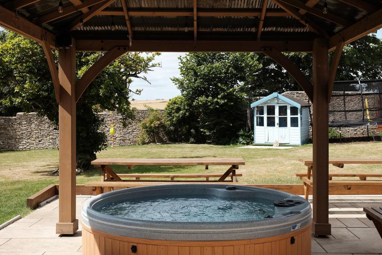 Cotswold Manor House - Country House Retreat With Hot Tub, Ideal For Large Groups Petty France Luaran gambar